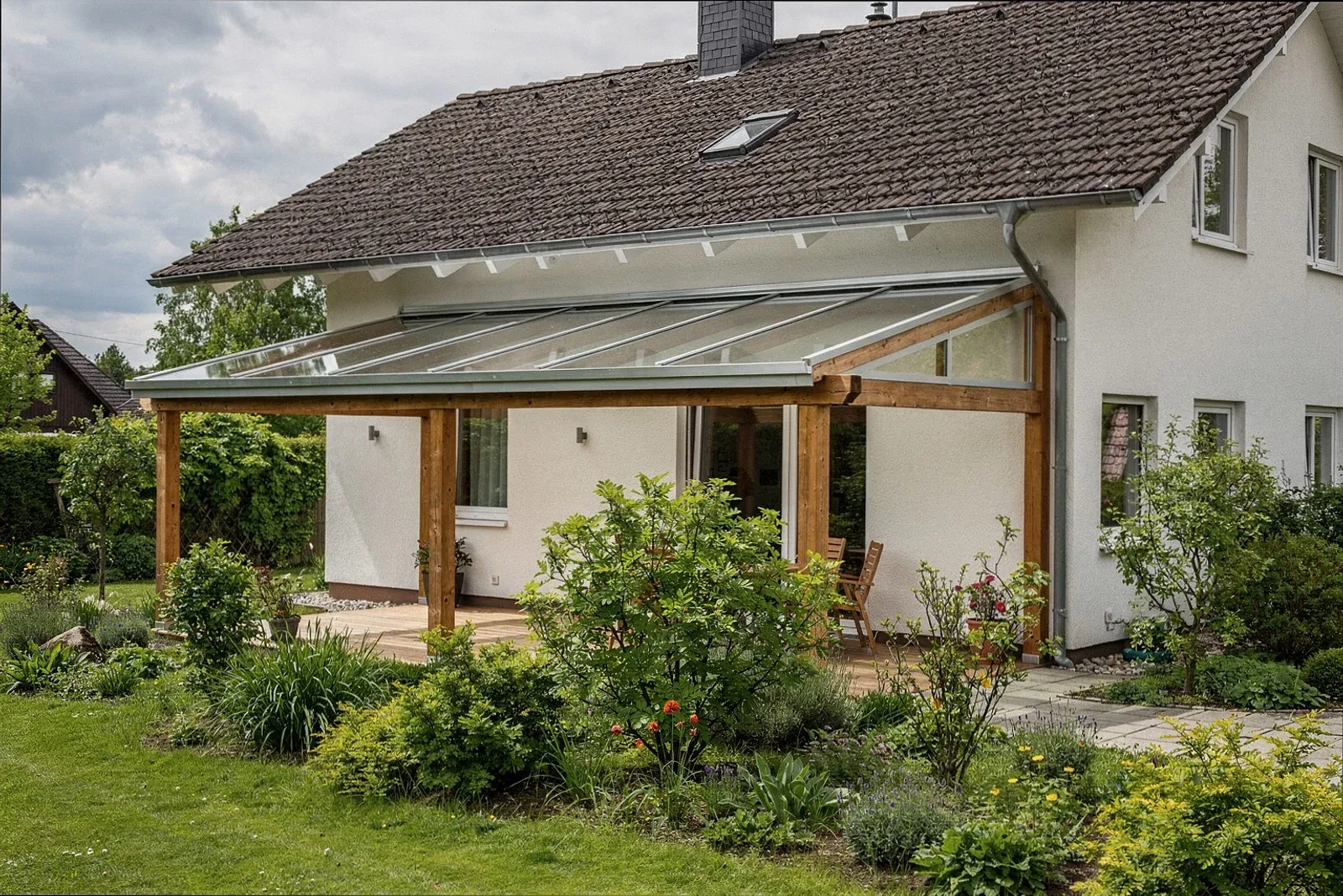 Moderne Terrassenüberdachung in Duisburg